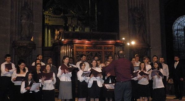 Corala Carmina Romana în concert la biserica Saint Sulpice din Paris