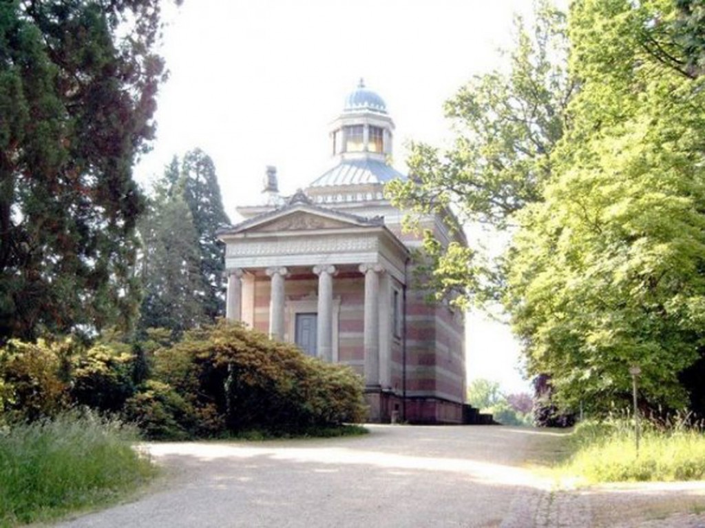 Biserica ortodoxă românească din Baden-Baden, Germania